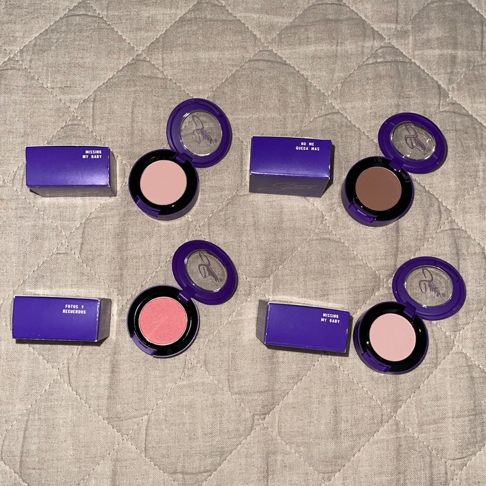 MAC's Selena Collection eyeshadow bundle